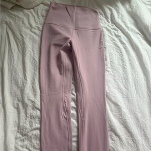Light pink/purple Lululemon leggings